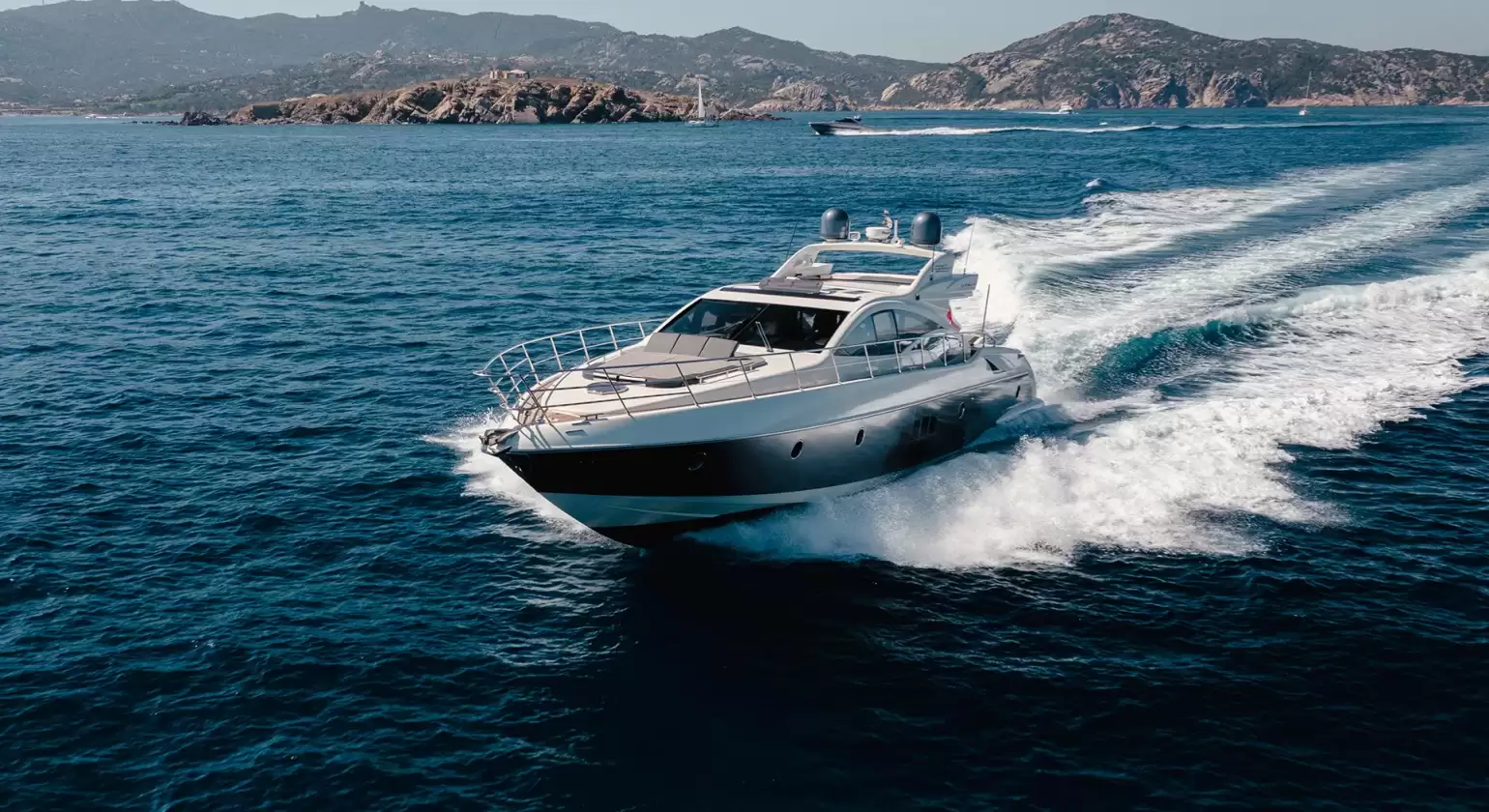 Azimut 68S Porto Cervo | Luxury Yacht Charter Sardinia