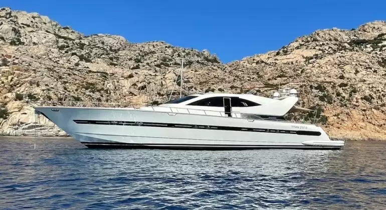 Cerri 86 Charter Porto Cervo | Luxury Yacht Sardinia