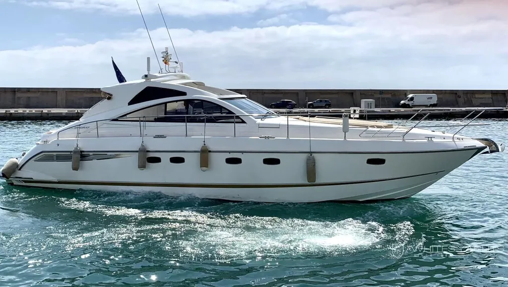 Fairline Targa 47 Charter Porto Cervo | Luxury Yacht Sardinia