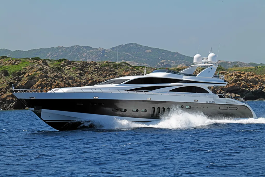 Leopard 32 Charter Porto Cervo luxury yacht cruising in Costa Smeralda