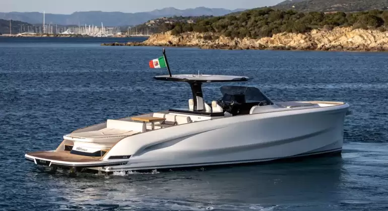 Solaris Power 44 Charter Porto Cervo | Luxury Yacht Sardinia